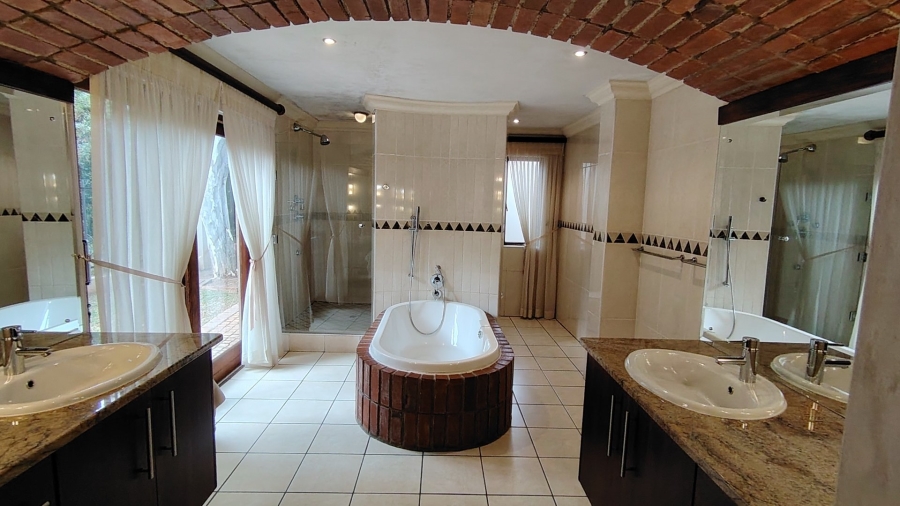 3 Bedroom Property for Sale in Eldoraigne Gauteng
