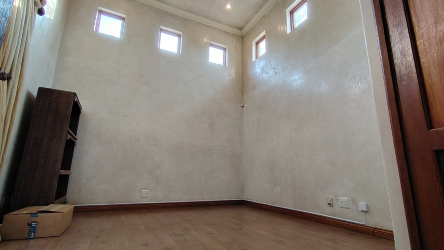 3 Bedroom Property for Sale in Eldoraigne Gauteng