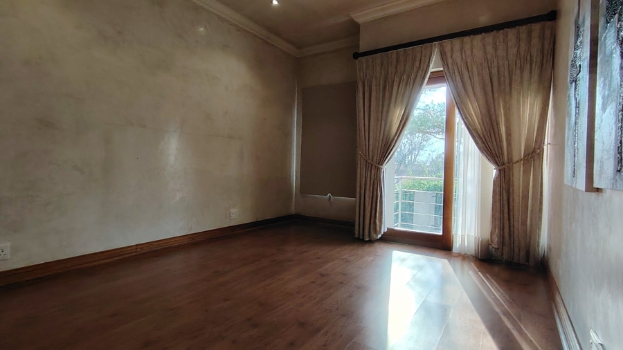 3 Bedroom Property for Sale in Eldoraigne Gauteng