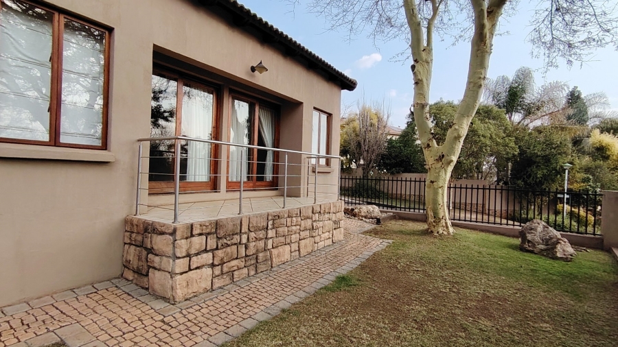 3 Bedroom Property for Sale in Eldoraigne Gauteng