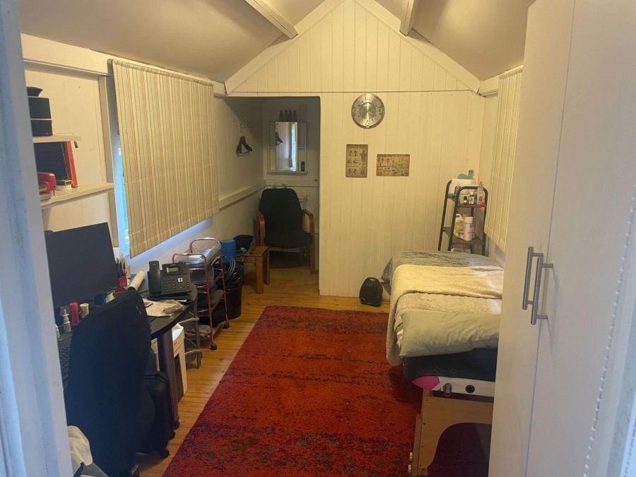  Bedroom Property for Sale in Linden Gauteng
