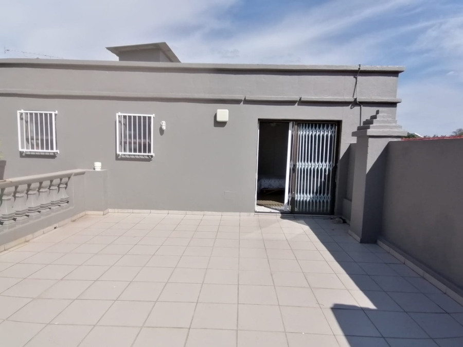  Bedroom Property for Sale in Linden Gauteng