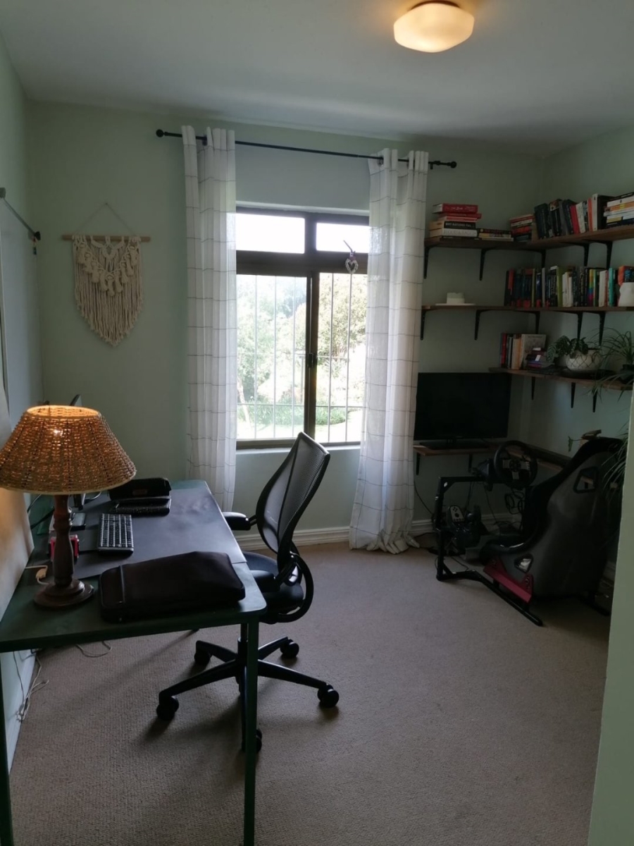  Bedroom Property for Sale in Linden Gauteng