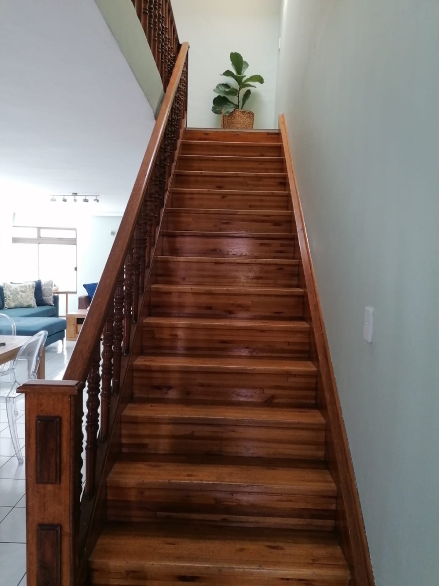  Bedroom Property for Sale in Linden Gauteng