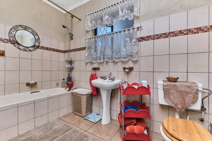 4 Bedroom Property for Sale in Sharonlea Gauteng