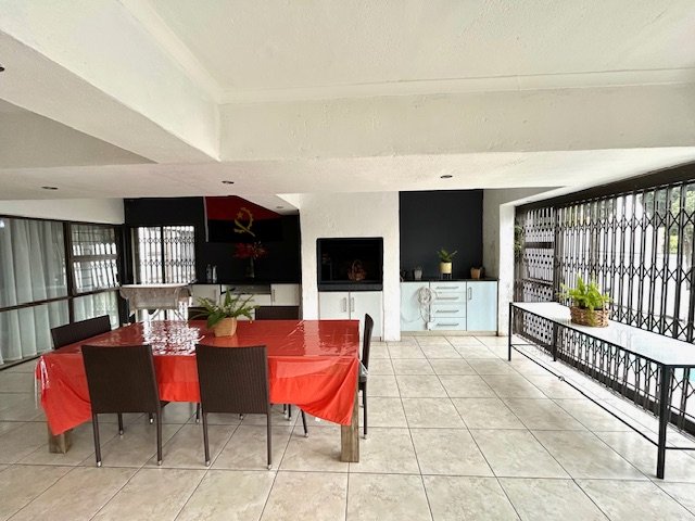 5 Bedroom Property for Sale in Bedford Park Gauteng