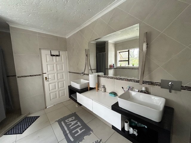 5 Bedroom Property for Sale in Bedford Park Gauteng