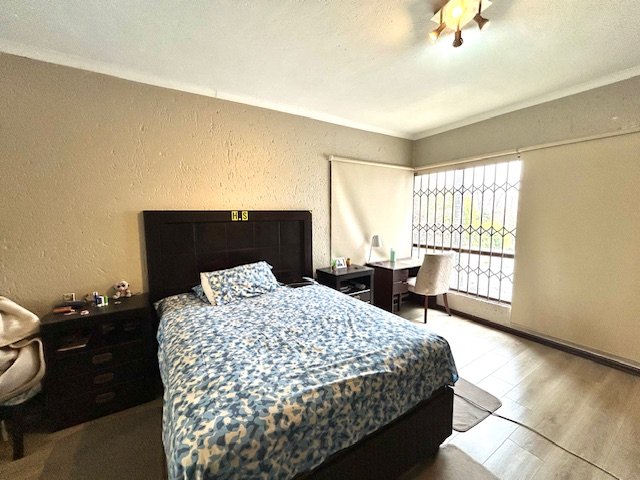 5 Bedroom Property for Sale in Bedford Park Gauteng