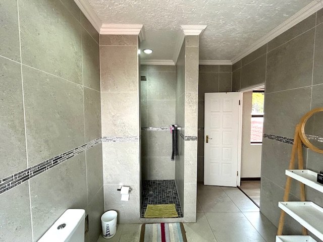 5 Bedroom Property for Sale in Bedford Park Gauteng