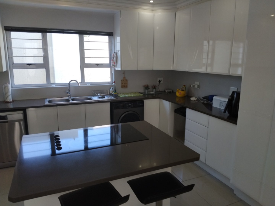 3 Bedroom Property for Sale in Edenvale Central Gauteng