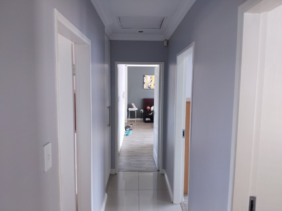 3 Bedroom Property for Sale in Edenvale Central Gauteng