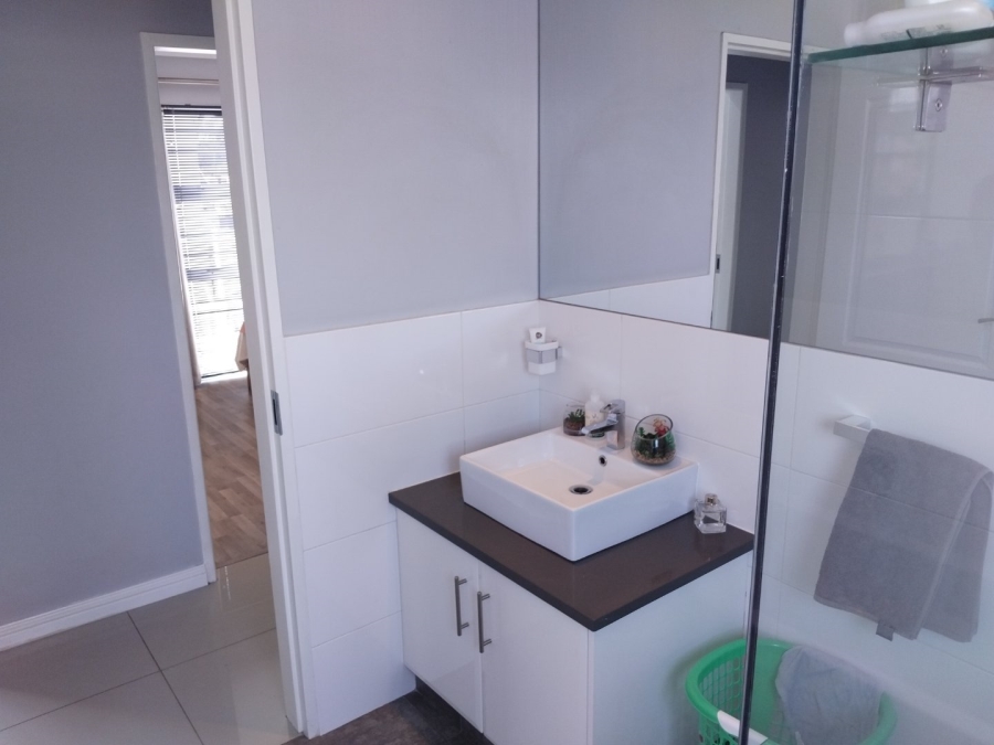 3 Bedroom Property for Sale in Edenvale Central Gauteng