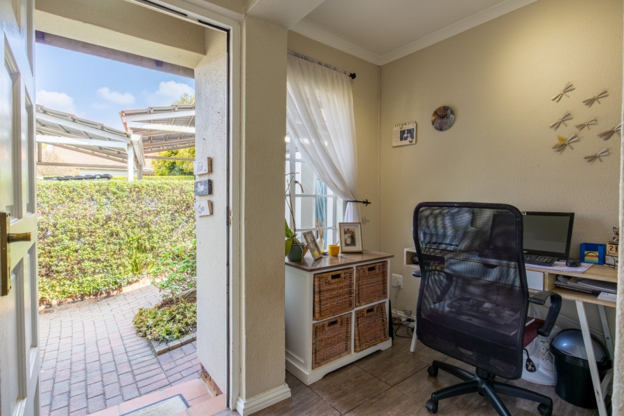 1 Bedroom Property for Sale in Modderfontein Gauteng