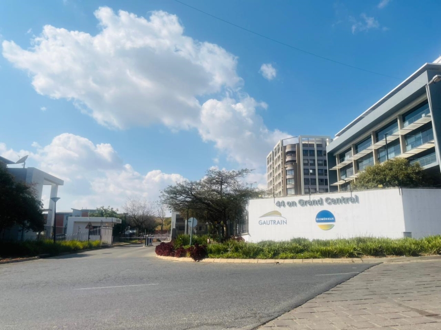  Bedroom Property for Sale in Halfway House Gauteng