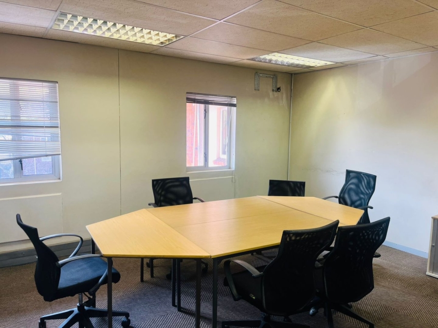  Bedroom Property for Sale in Randjespark Gauteng