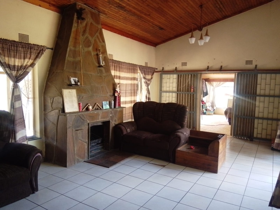 4 Bedroom Property for Sale in Kameeldrift West Gauteng
