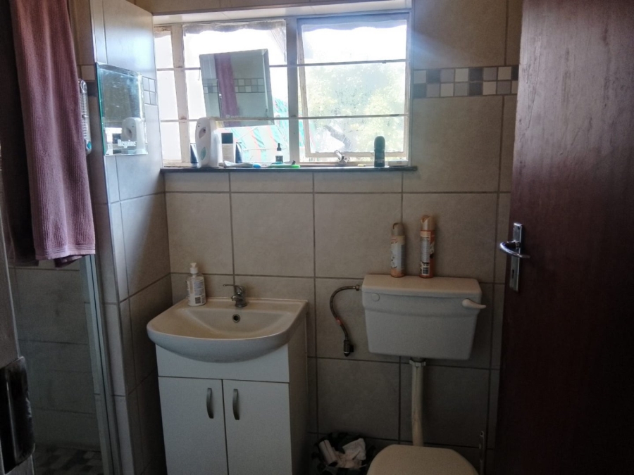 4 Bedroom Property for Sale in Kameeldrift West Gauteng