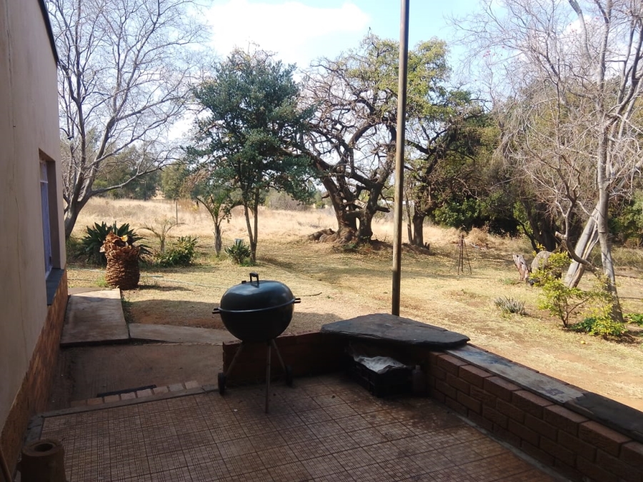 4 Bedroom Property for Sale in Kameeldrift West Gauteng