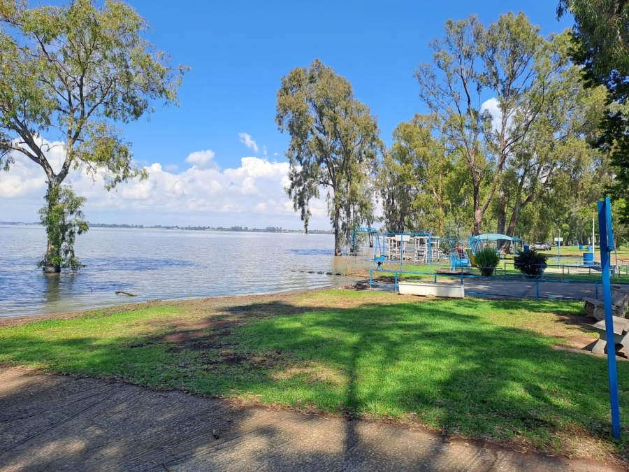  Bedroom Property for Sale in Vaal Marina Gauteng