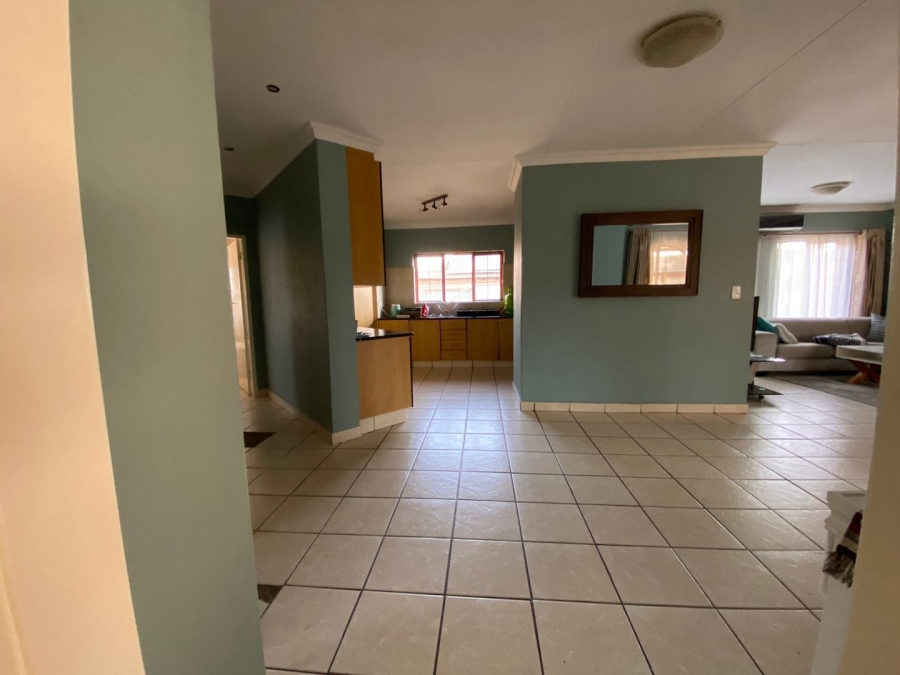3 Bedroom Property for Sale in Thatchfield Manor Gauteng
