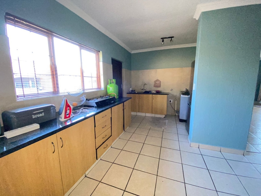 3 Bedroom Property for Sale in Thatchfield Manor Gauteng