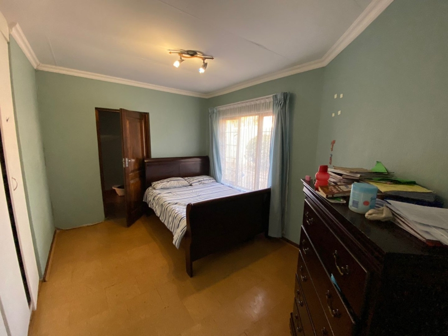 3 Bedroom Property for Sale in Thatchfield Manor Gauteng