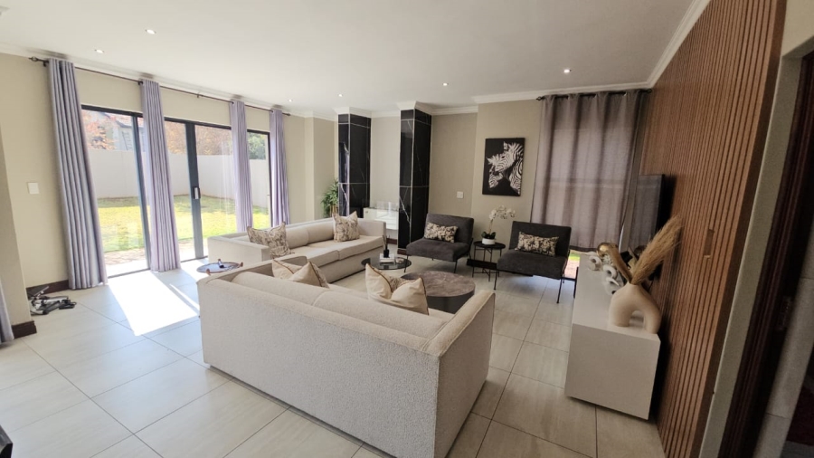 To Let 3 Bedroom Property for Rent in Midstream Estate Gauteng