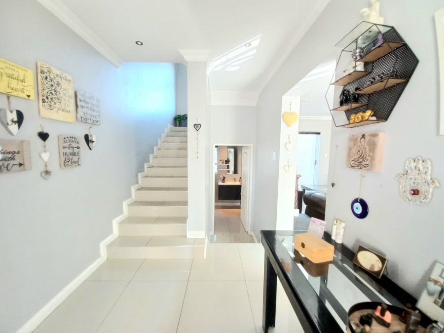 3 Bedroom Property for Sale in Edenvale Central Gauteng