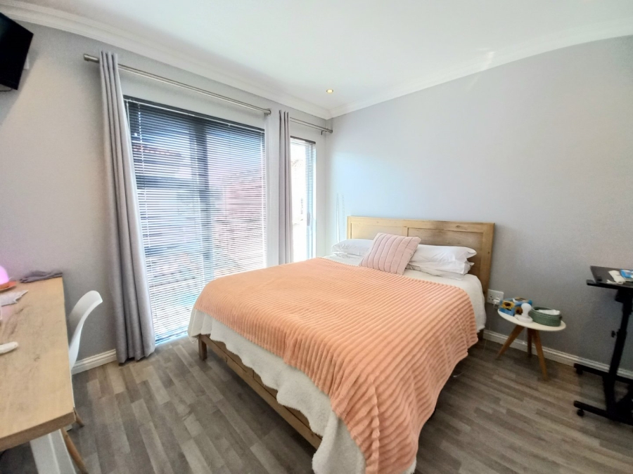 3 Bedroom Property for Sale in Edenvale Central Gauteng