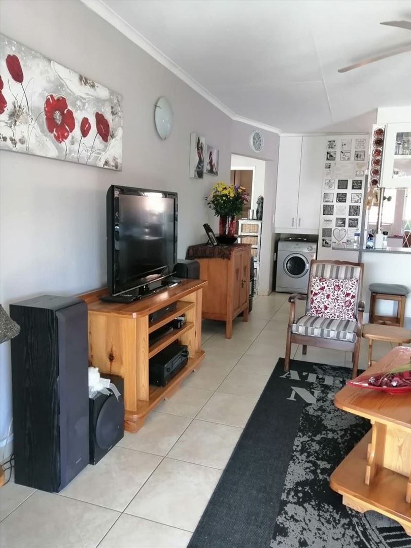 2 Bedroom Property for Sale in Birch Acres Gauteng