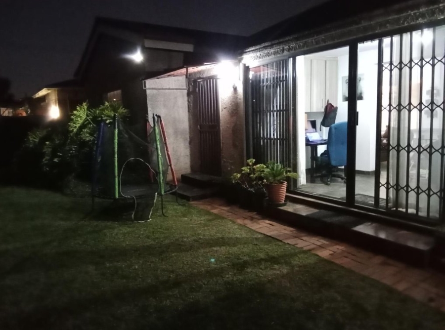 3 Bedroom Property for Sale in Primrose Hill Gauteng