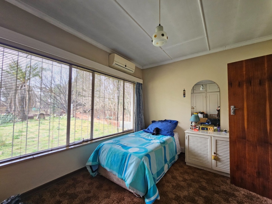 5 Bedroom Property for Sale in Mantevrede Gauteng