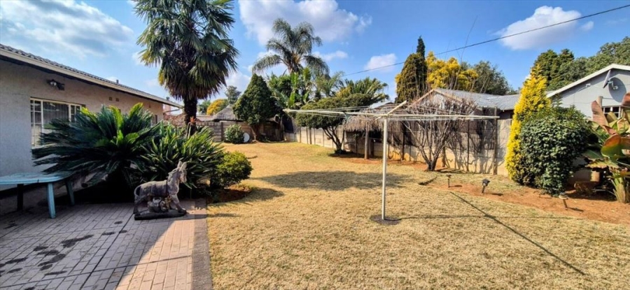 3 Bedroom Property for Sale in Glen Marais Gauteng