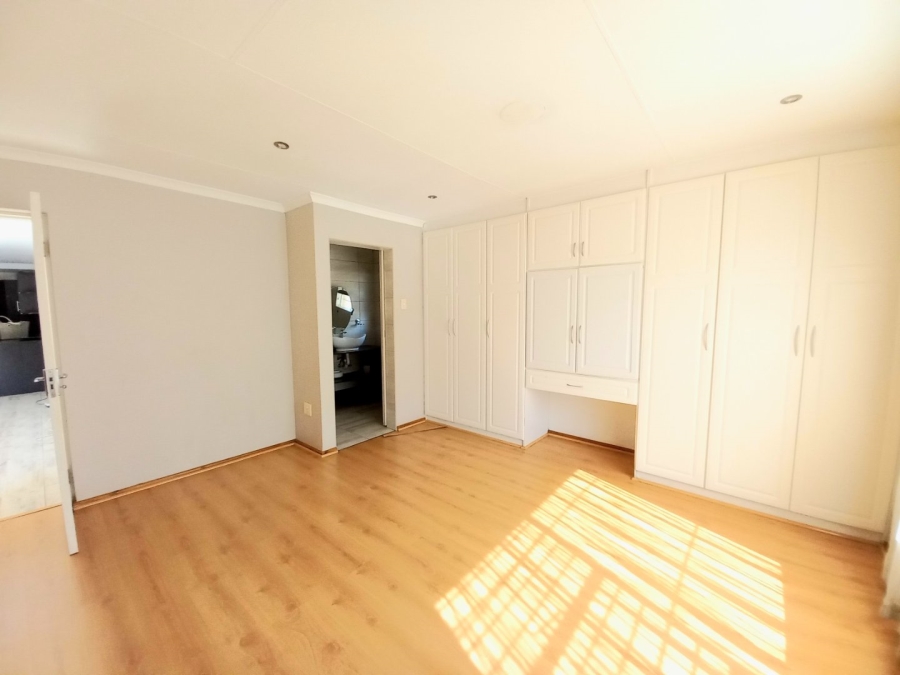 4 Bedroom Property for Sale in Eden Glen Gauteng