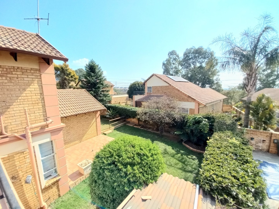 4 Bedroom Property for Sale in Eden Glen Gauteng