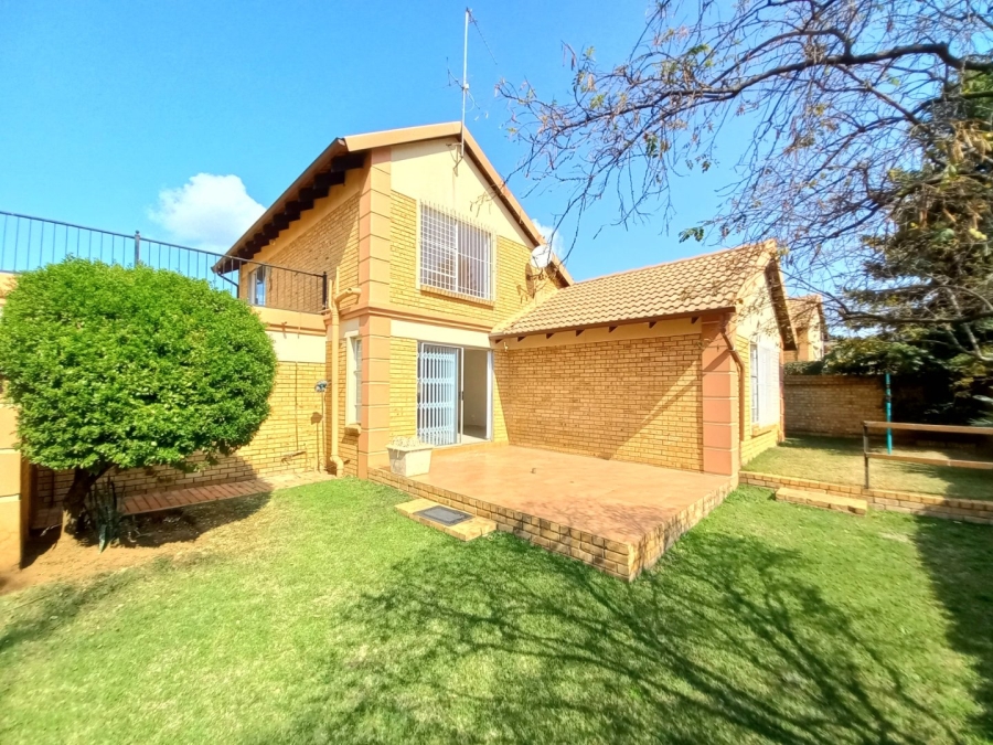 4 Bedroom Property for Sale in Eden Glen Gauteng