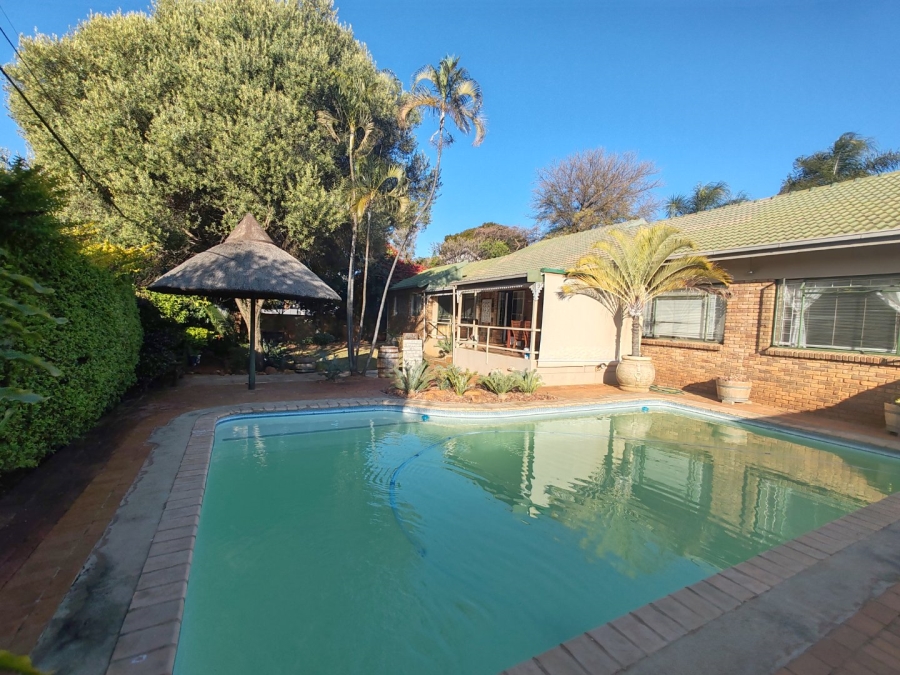 4 Bedroom Property for Sale in Magalieskruin Gauteng