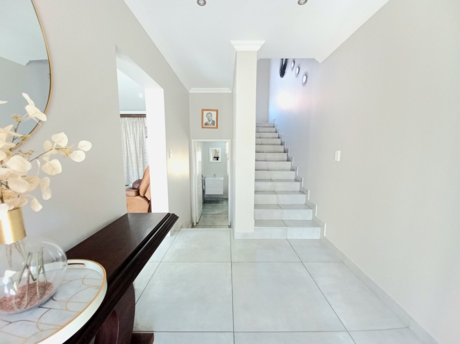 3 Bedroom Property for Sale in Edenvale Central Gauteng
