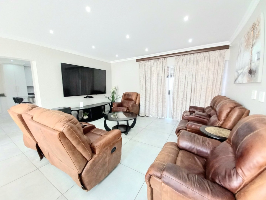 3 Bedroom Property for Sale in Edenvale Central Gauteng