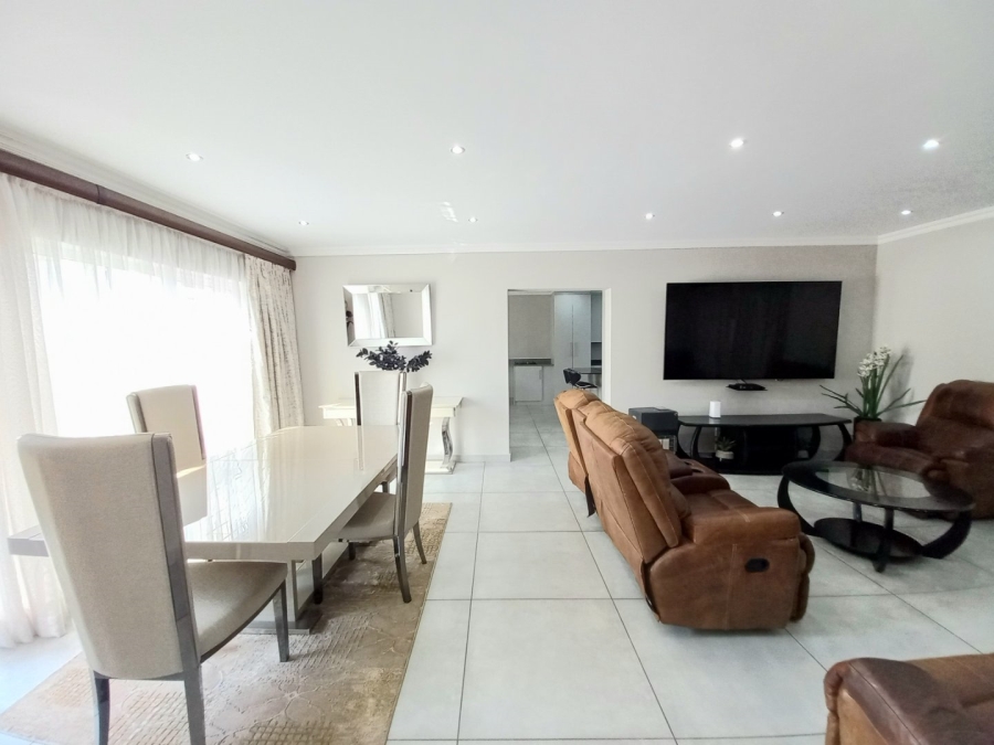 3 Bedroom Property for Sale in Edenvale Central Gauteng