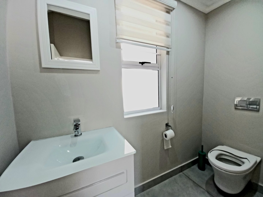 3 Bedroom Property for Sale in Edenvale Central Gauteng
