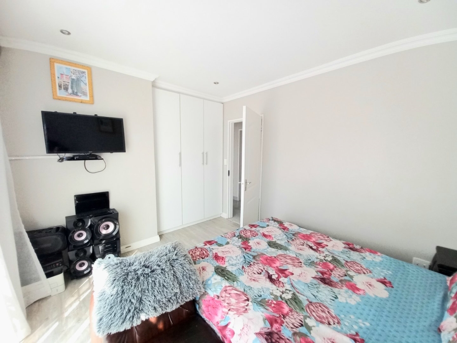 3 Bedroom Property for Sale in Edenvale Central Gauteng