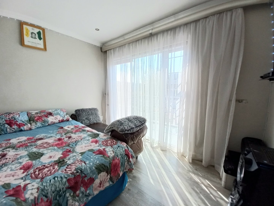 3 Bedroom Property for Sale in Edenvale Central Gauteng