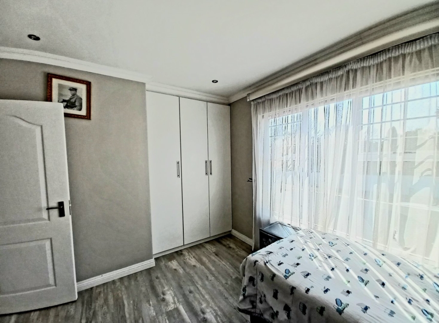 3 Bedroom Property for Sale in Edenvale Central Gauteng