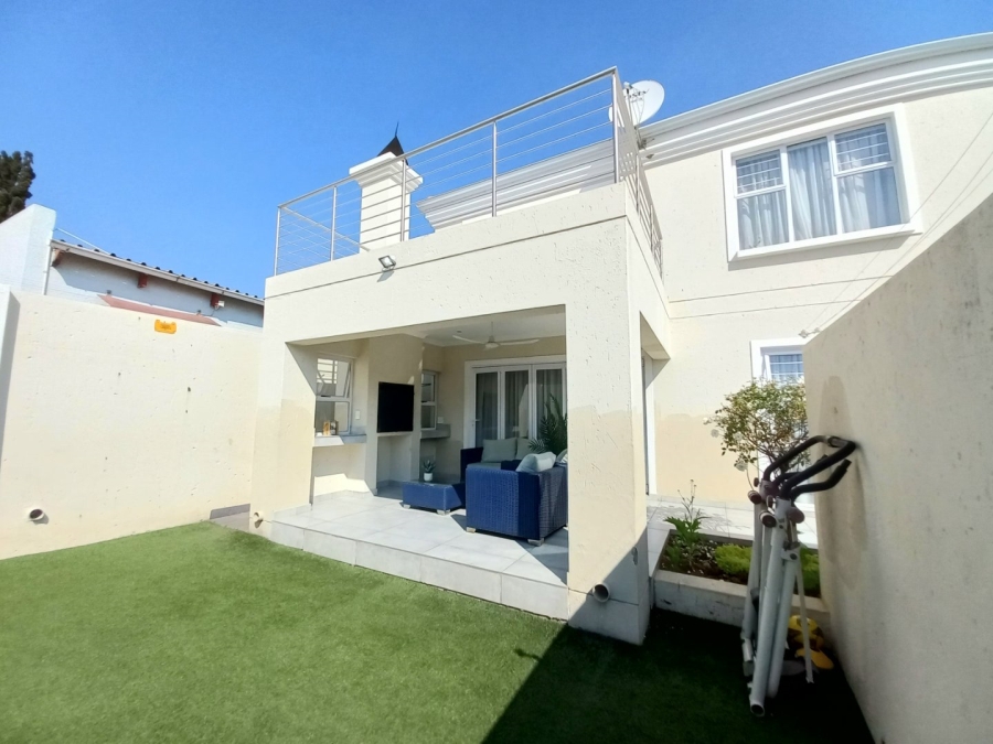 3 Bedroom Property for Sale in Edenvale Central Gauteng