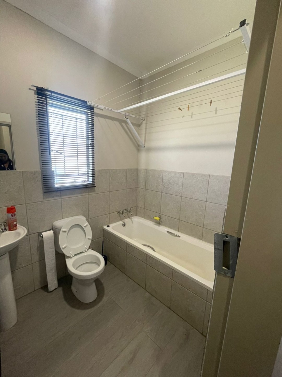 2 Bedroom Property for Sale in The Orchards Gauteng