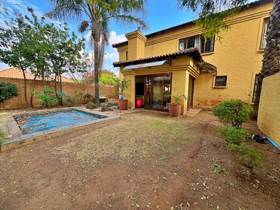 3 Bedroom Property for Sale in Amberfield Gauteng