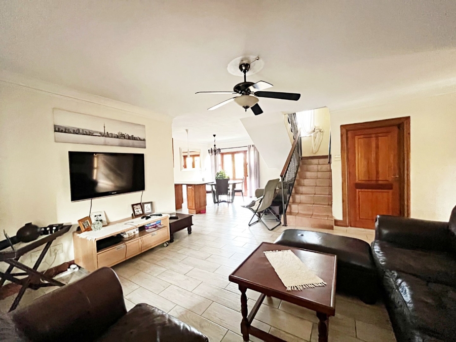 3 Bedroom Property for Sale in Amberfield Gauteng