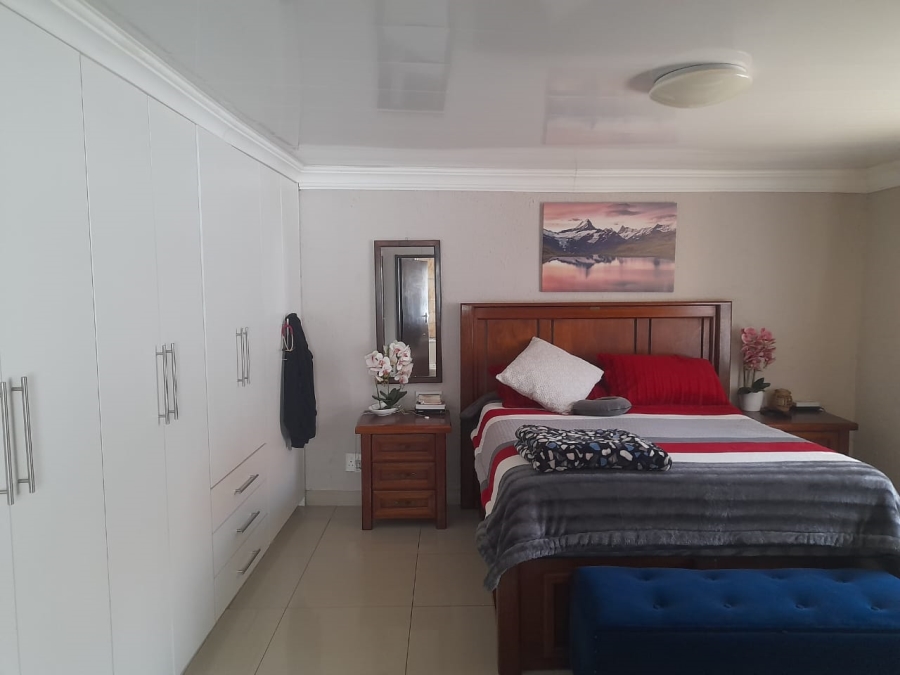  Bedroom Property for Sale in The Orchards Gauteng