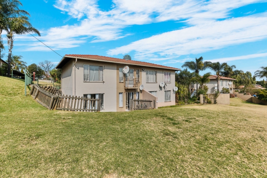  Bedroom Property for Sale in Radiokop Gauteng